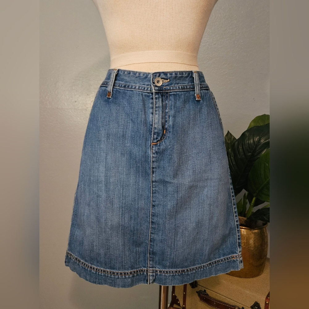 EDDIE BAUER Y2K 100% Cotton Vintage Above The  Knee Length Denim Jean Skirt!